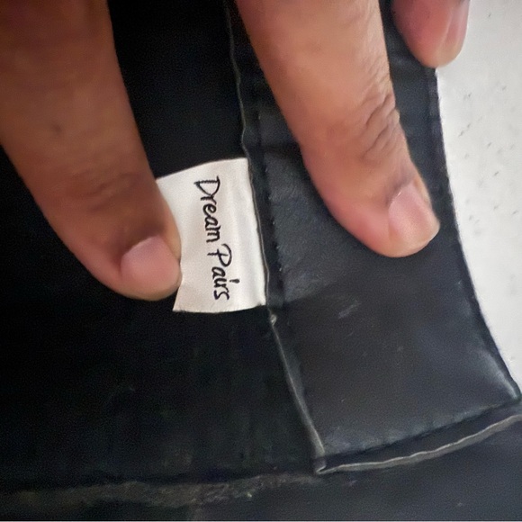 BLACK FAUX LEATHER BOOTS WOMENS 6.5 GOLD ZIPPER RIDING BIKER BUCKLE - Picture 11 of 16